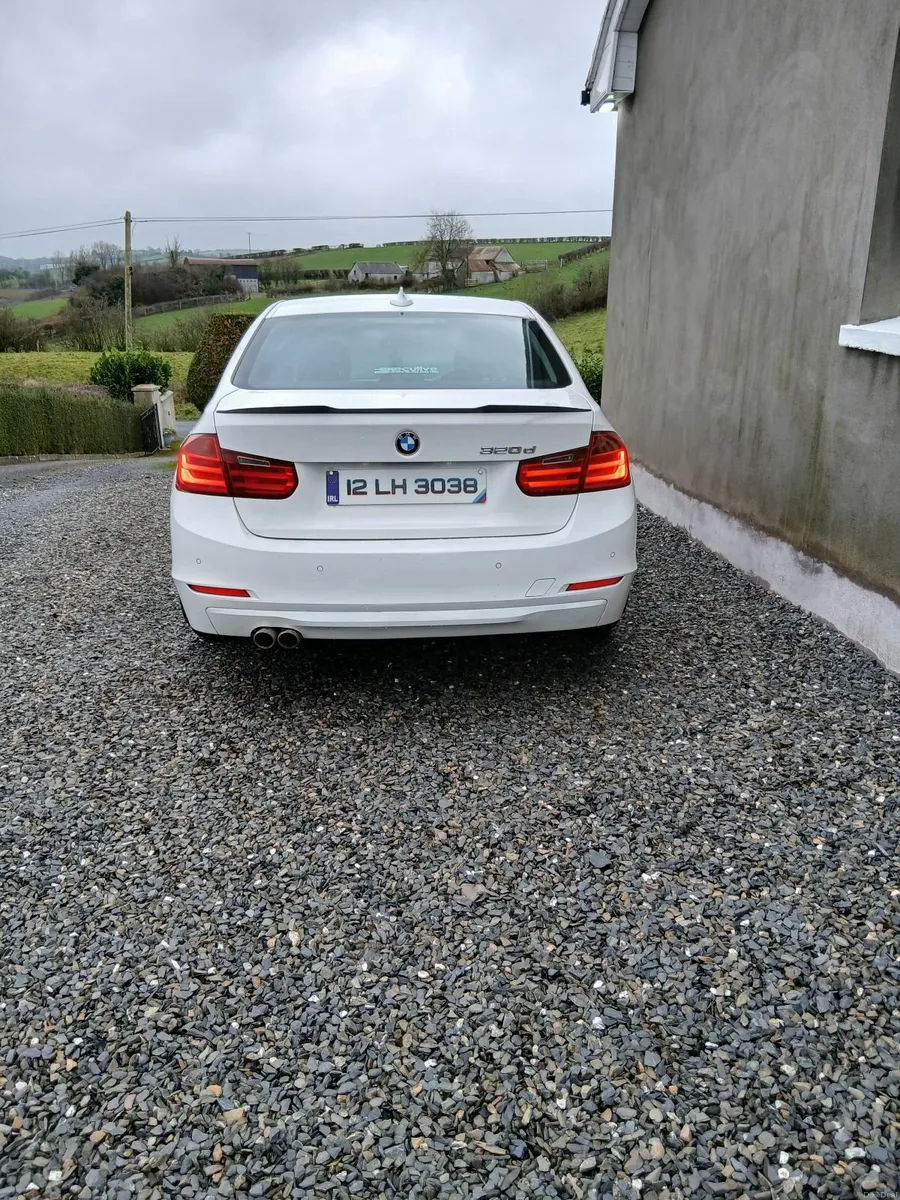 BMW 3-Series 2012 - Image 3