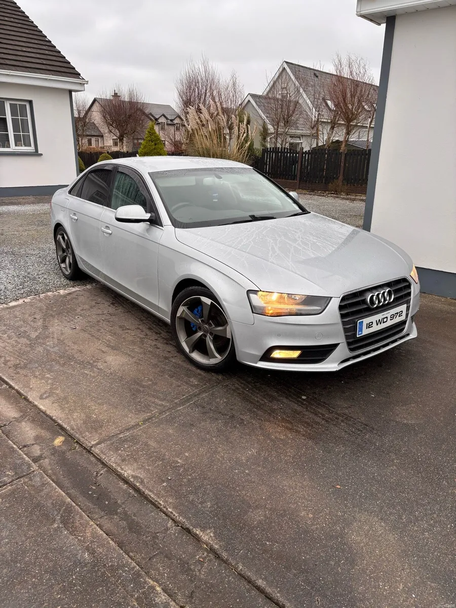 Audi A4 B8.5 Technik 2.0L - Image 1