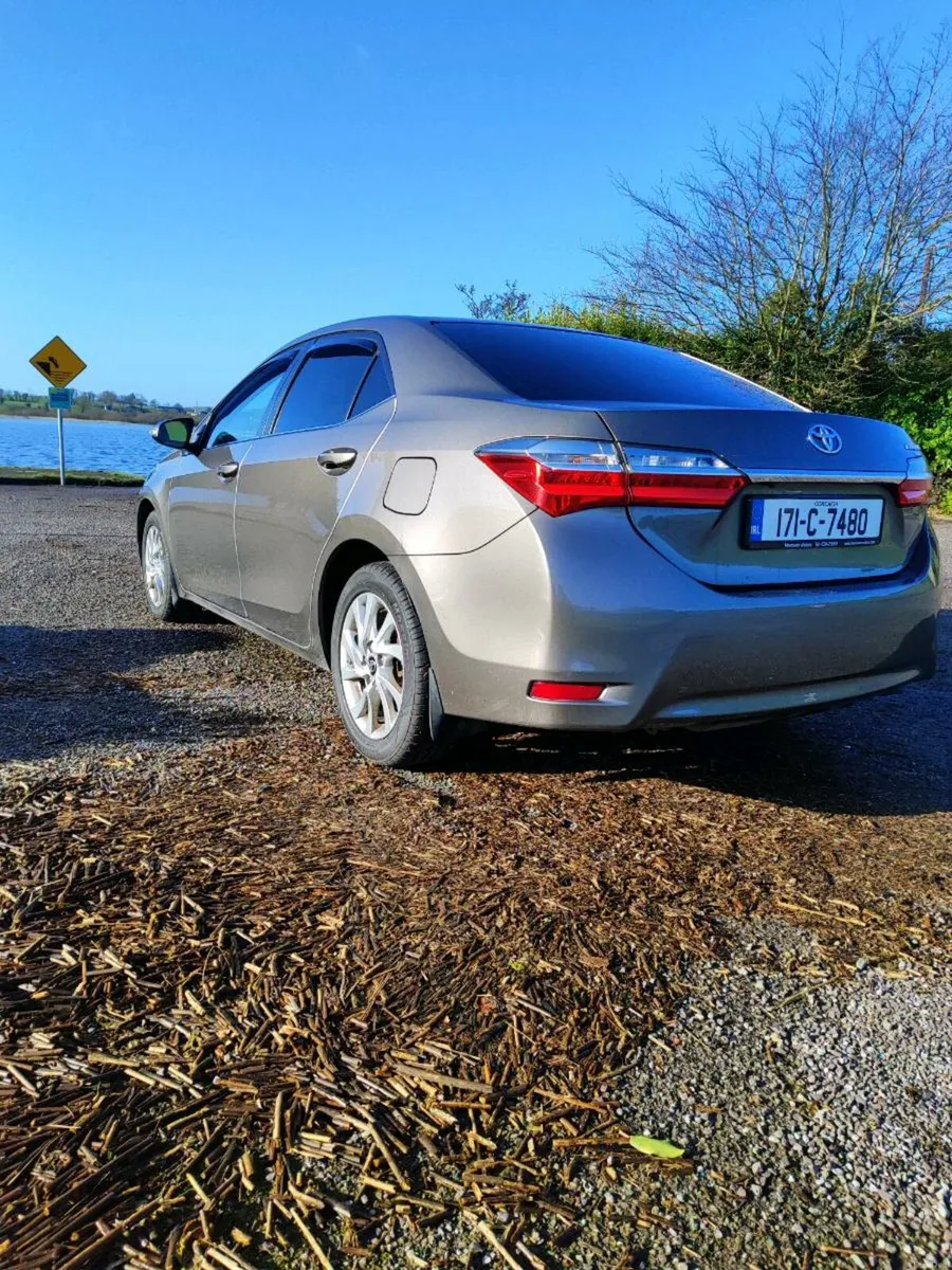 Toyota corolla luna - Image 1