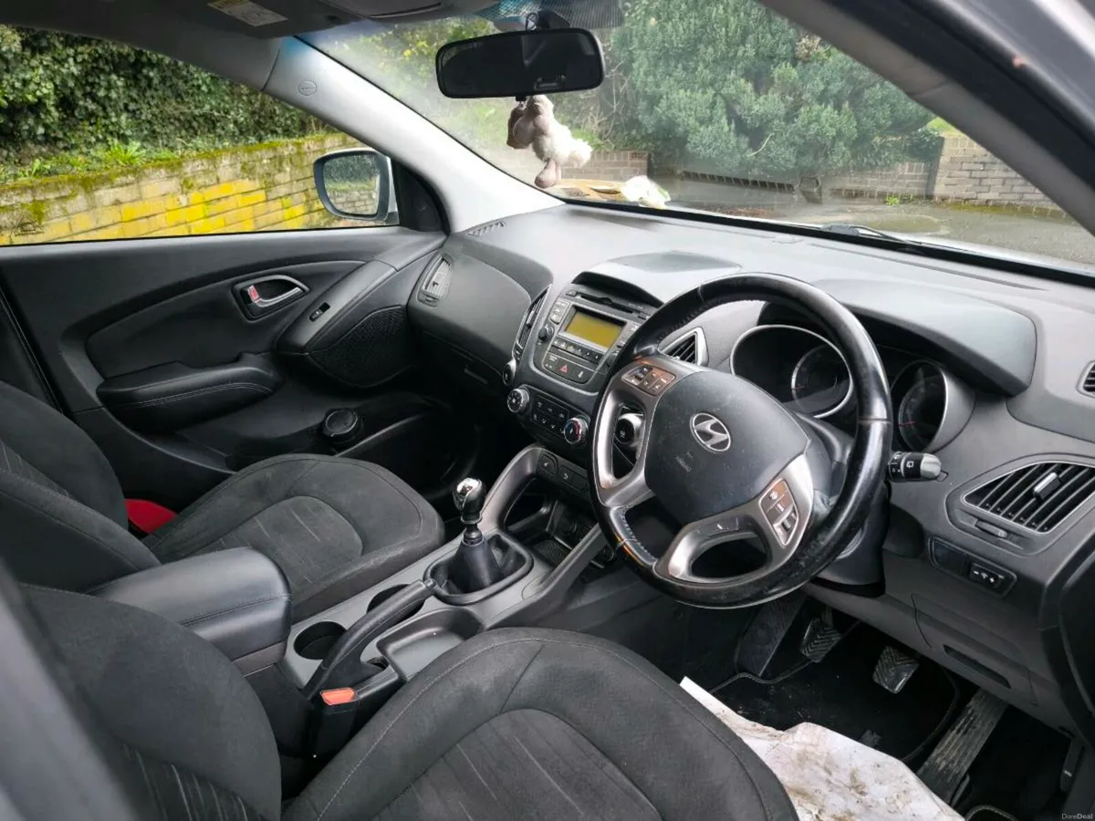 Hyundai ix35 - Image 2