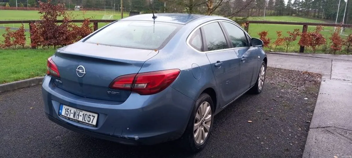 2015 Opel Astra - Image 2