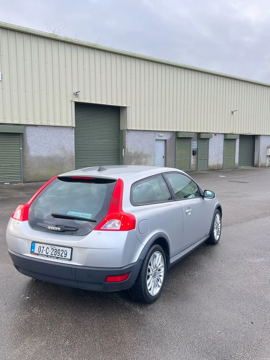Volvo C30 * LOW MILAGE* - Image 4