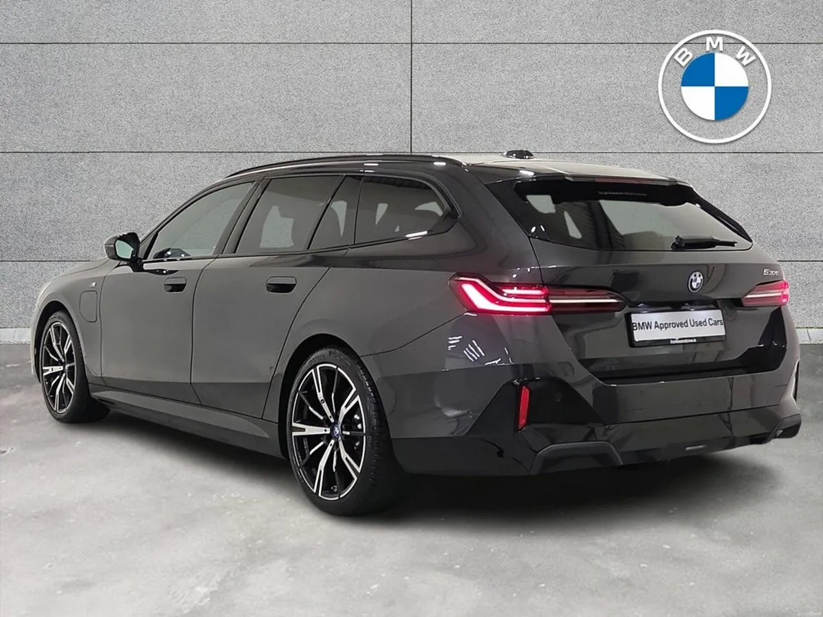 BMW 5-Series 530e M Sport Touring - Image 3
