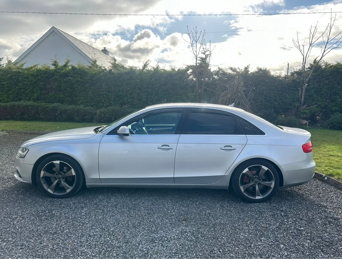 Audi A4 B8.5 Technik 2.0L - Image 4