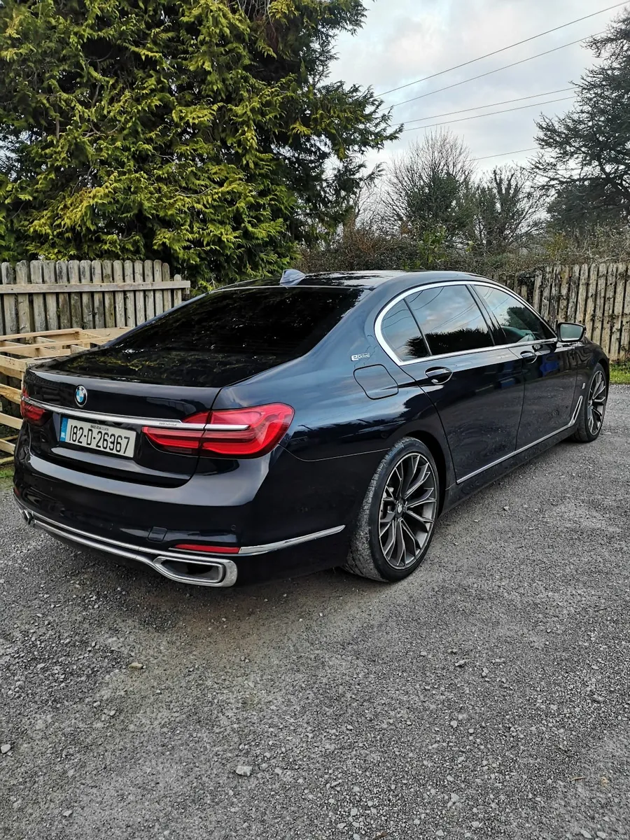 BMW 7-Series 2018, LWB - Image 4