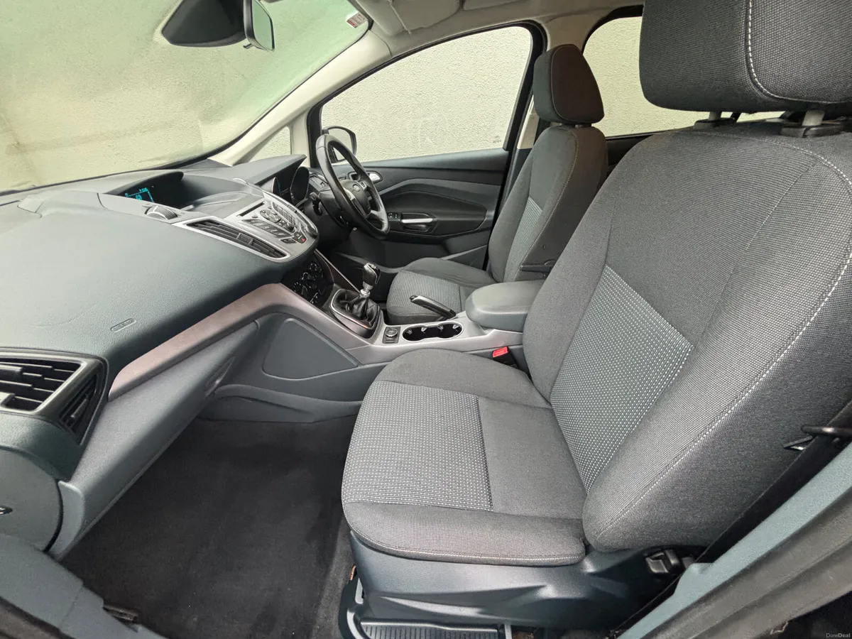 Ford grand  C-Max STUNNING 7 seater - Image 5