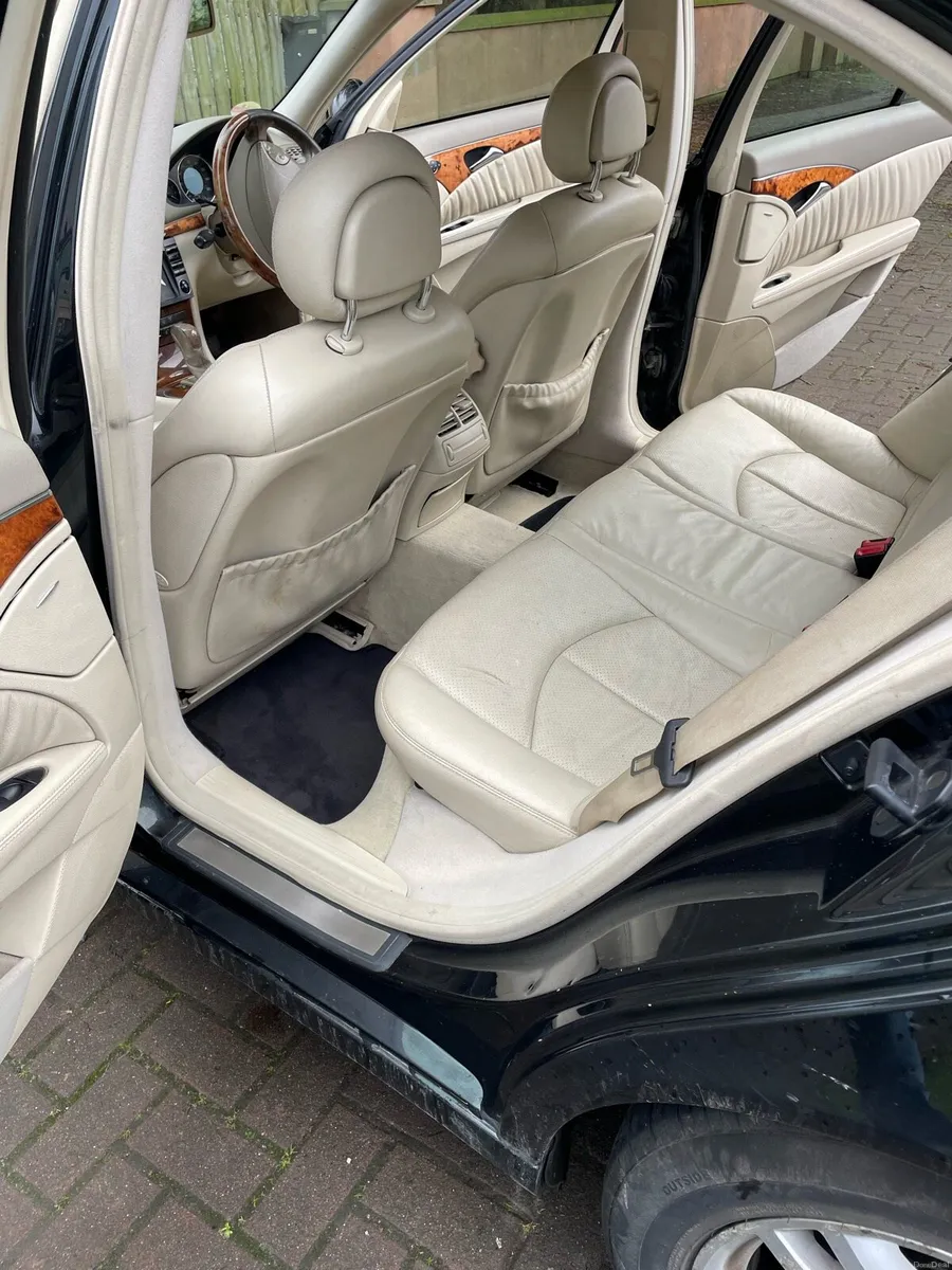 2005 E class petrol and LPG. New NCT 01/27 - Image 2