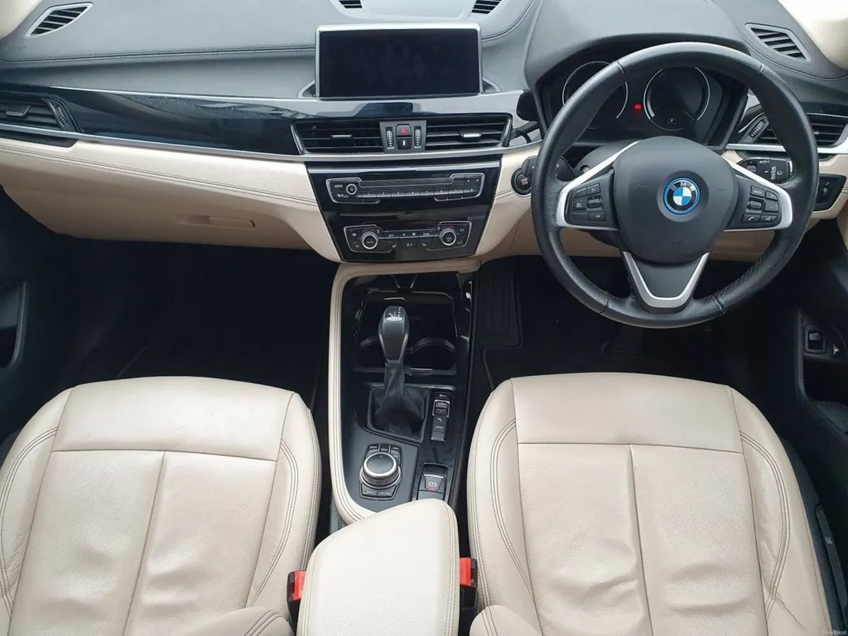 BMW X1 xDrive25e xLine - Image 4