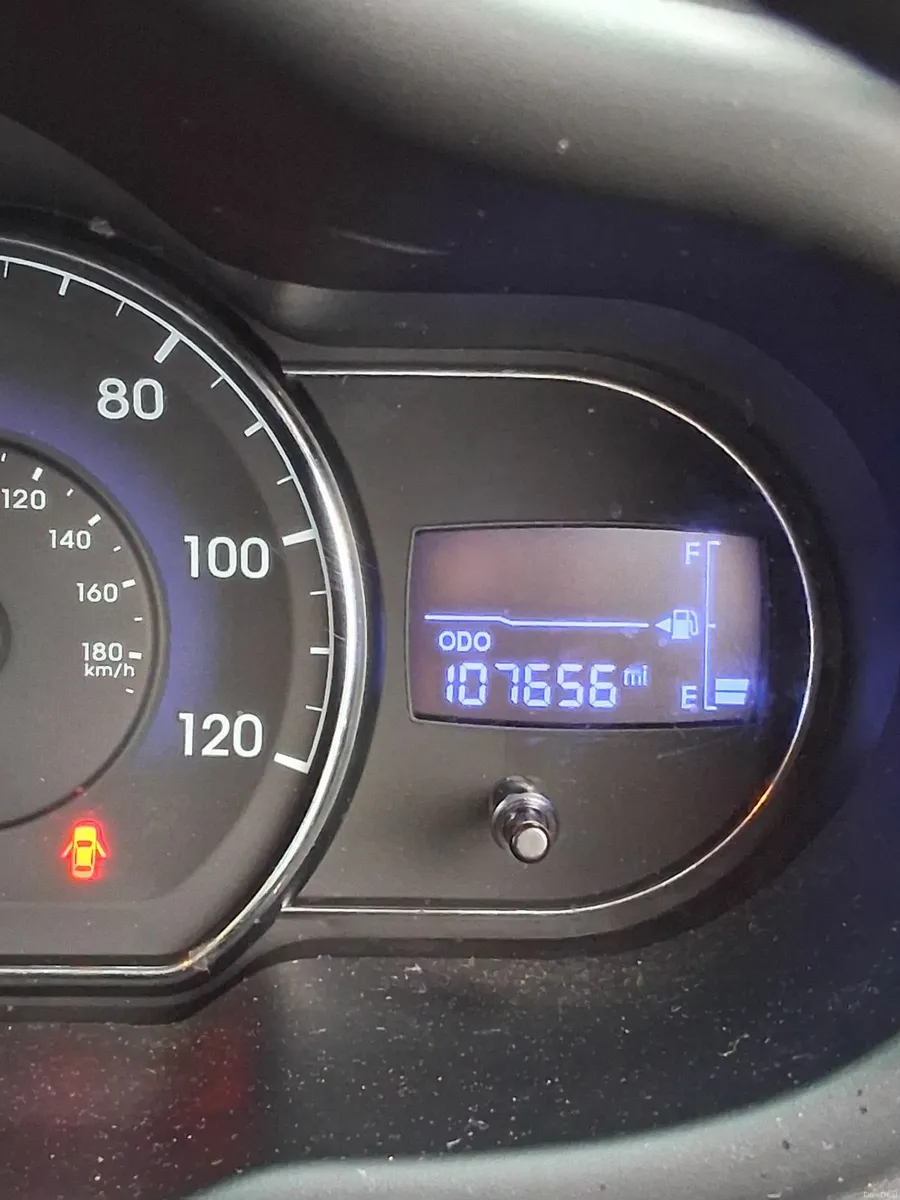 Hyundai i10 2014 - Image 2