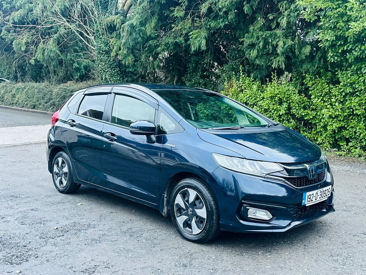 HONDA FIT 2019 32K MILES LEATHER CRUISE CONTROL - Image 3