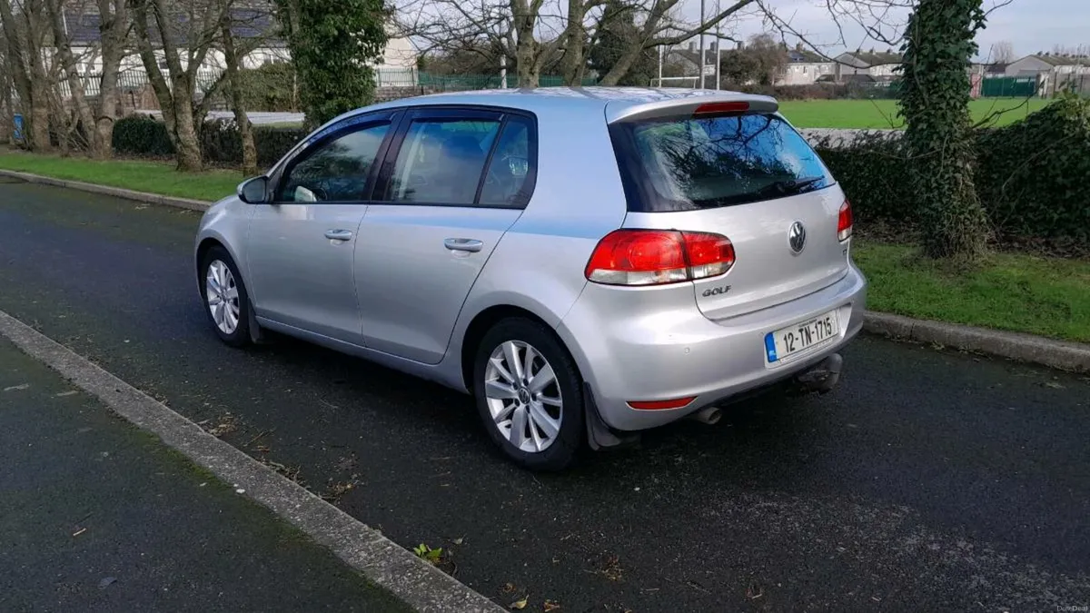 Volkswagen golf - Image 3