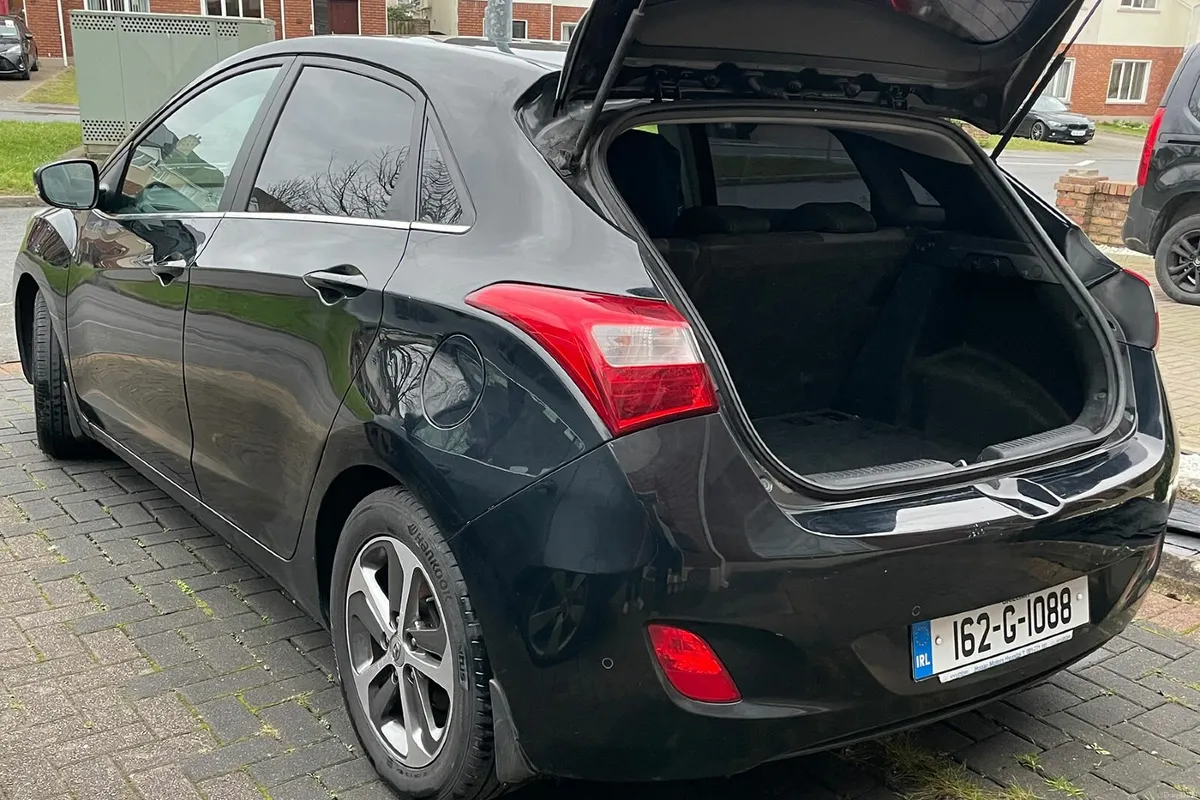 162 Hyundai i30 1.4 Petrol | 95k | Full NCT 11/26 - Image 3