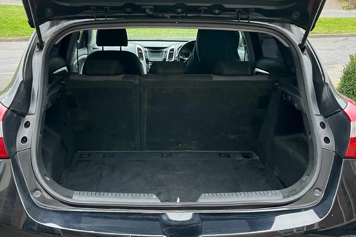 162 Hyundai i30 1.4 Petrol | 95k | Full NCT 11/26 - Image 4