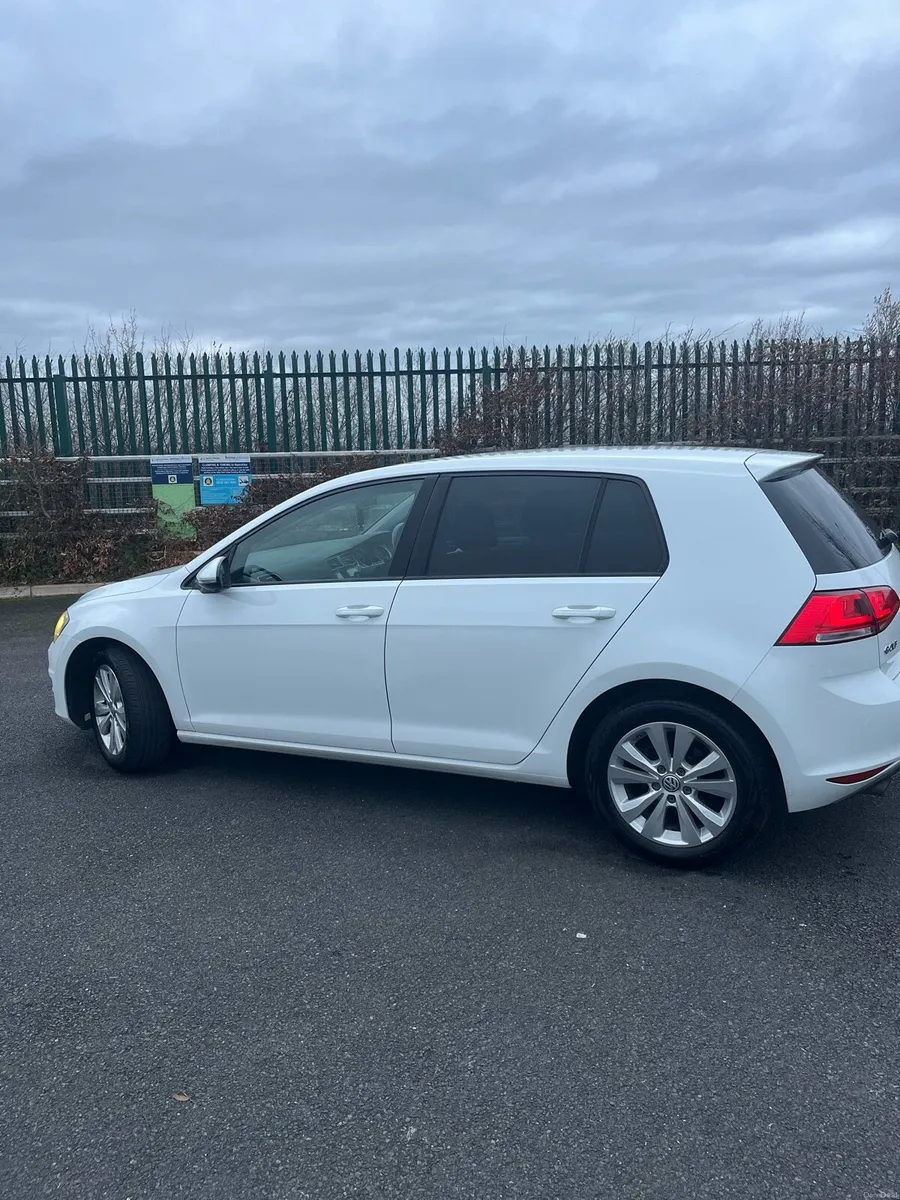 VW GOLF 1.2L AUTO - Image 3