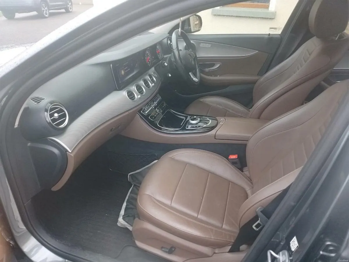 Mercedes e220 2018 - Image 4