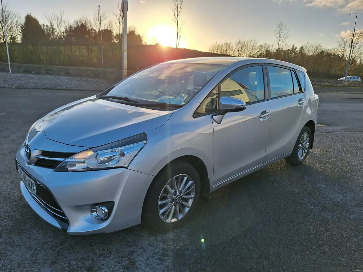 TOYOTA Verso 2017 1.6 I-Con 7 Seater - Image 3
