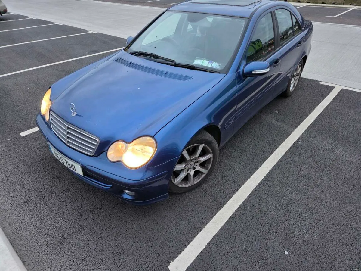 Mercedes C180 2005 - Image 1