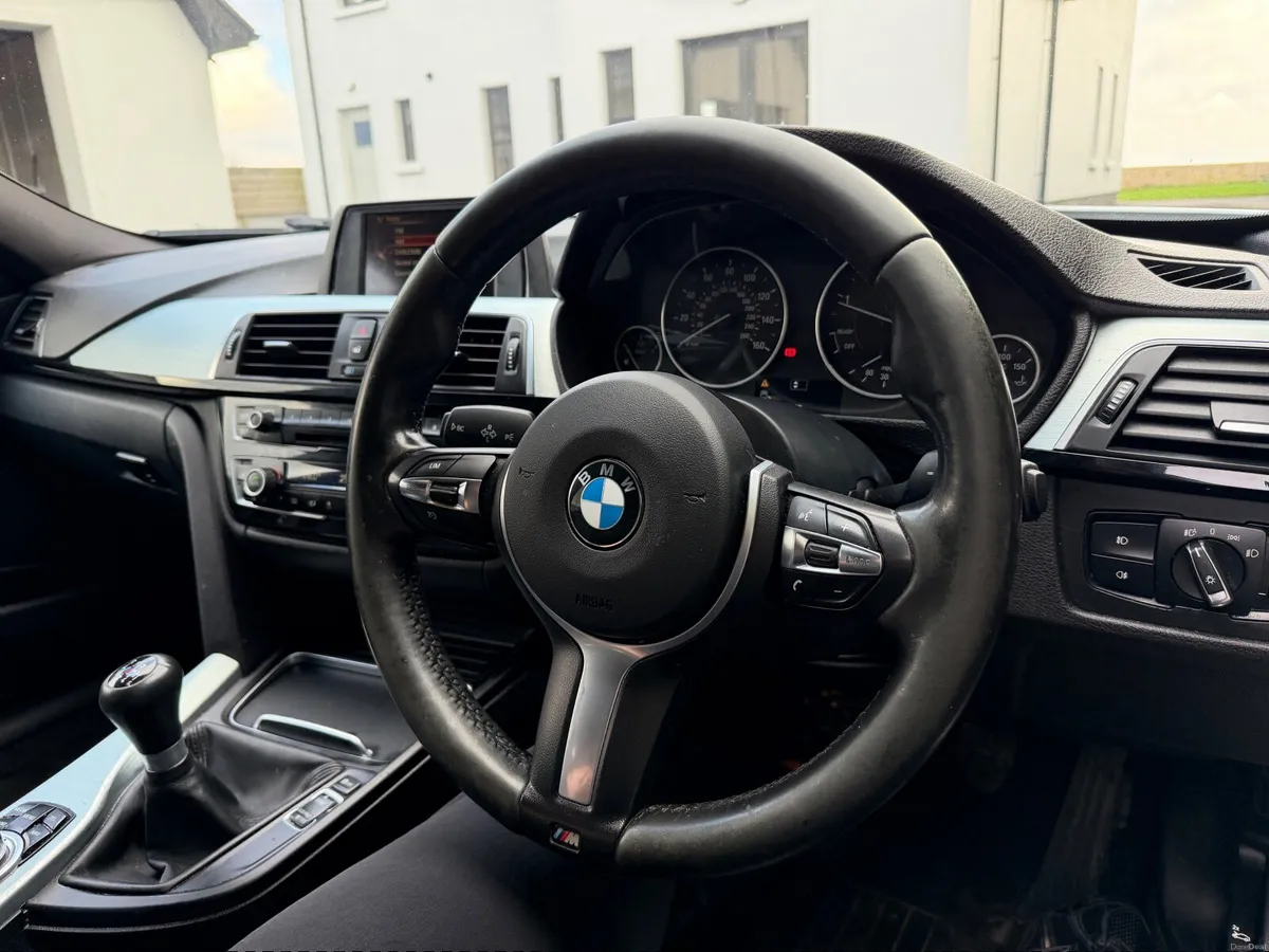 BMW 3-Series 2015 - Image 4