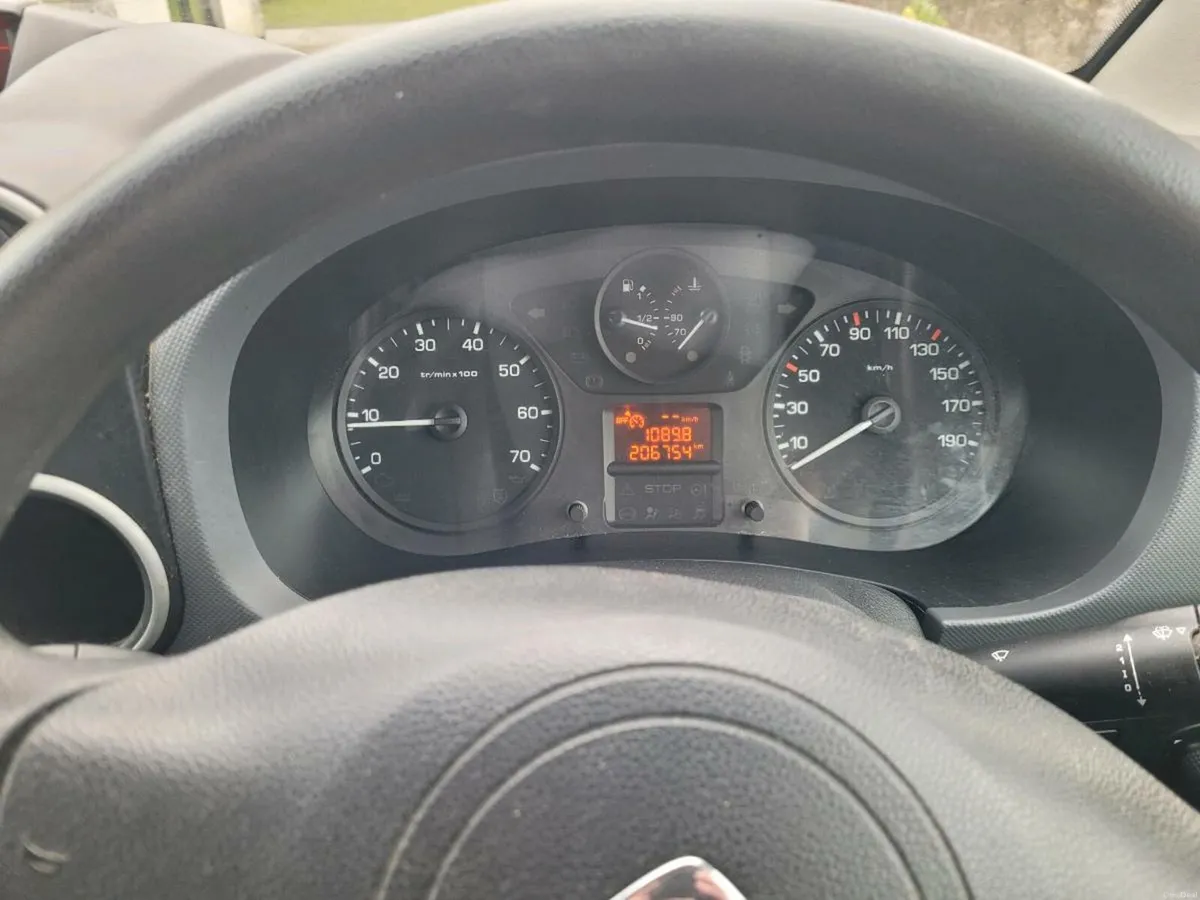 Berlingo Van 3 seater - Image 4