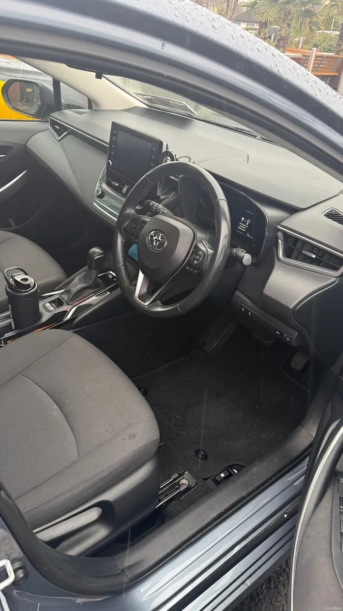 Toyota Corolla Luna 1.8 | 2021 | Hybrid - Image 4