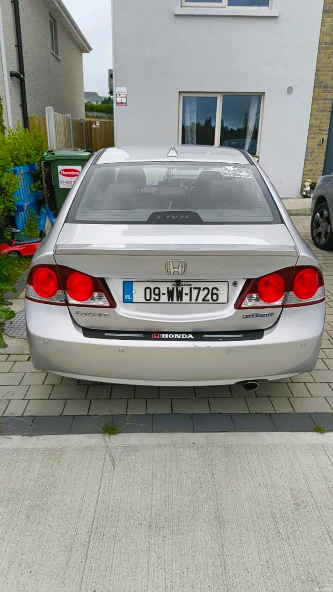 Honda Civic 1.3 Hybrid - Image 2