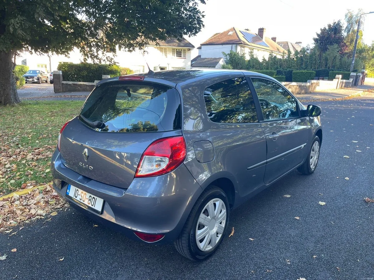 Clio (NCT and Tax paid || New tyres and battery) - Image 5