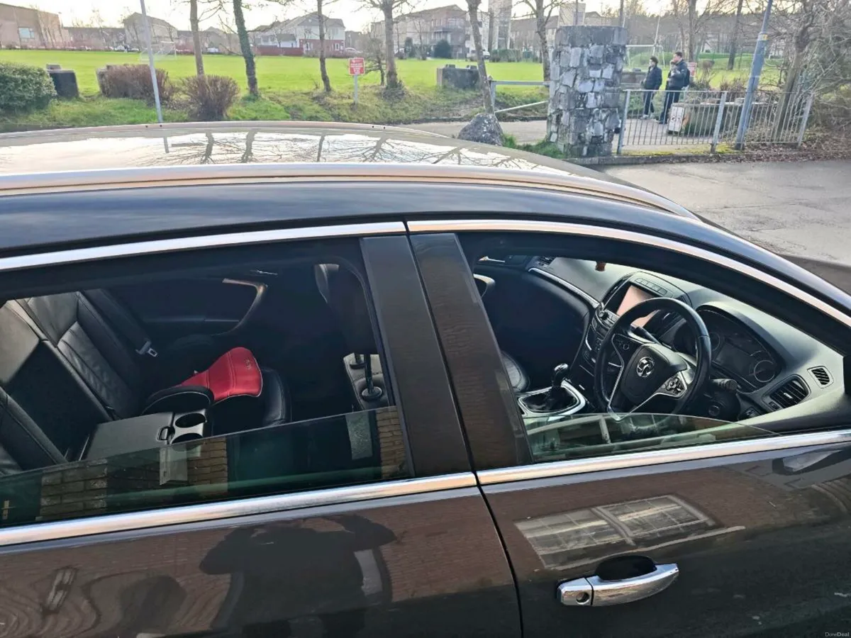 Vauxhall Insignia Ellite 2.0 Diesel *High Specs" - Image 2