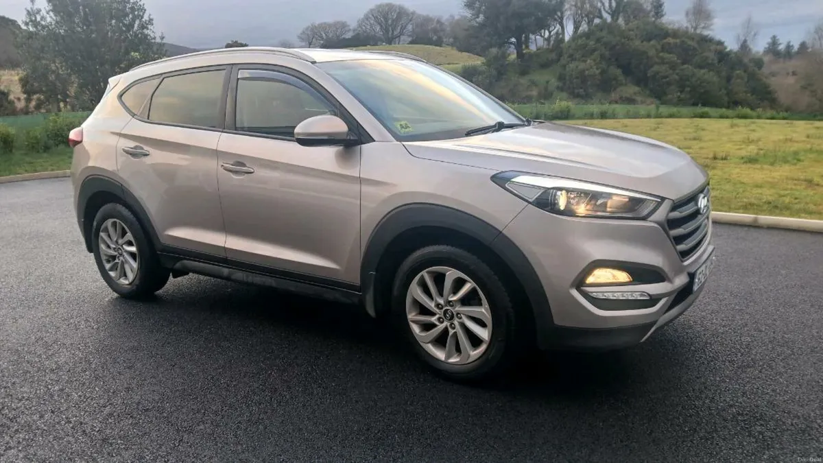 Hyundai Tuscon excutive * full leather interior - Image 1