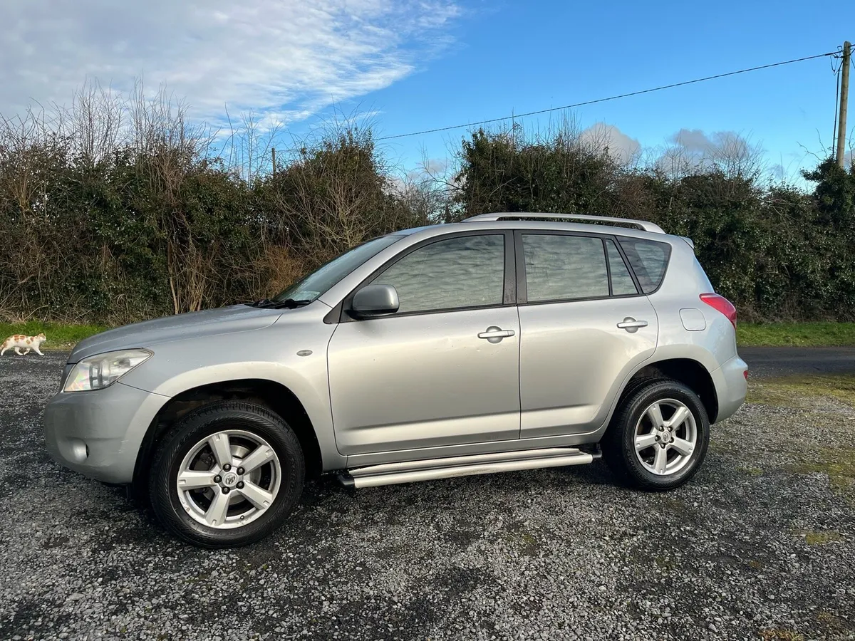 Toyota RAV4 2.0 - Image 3