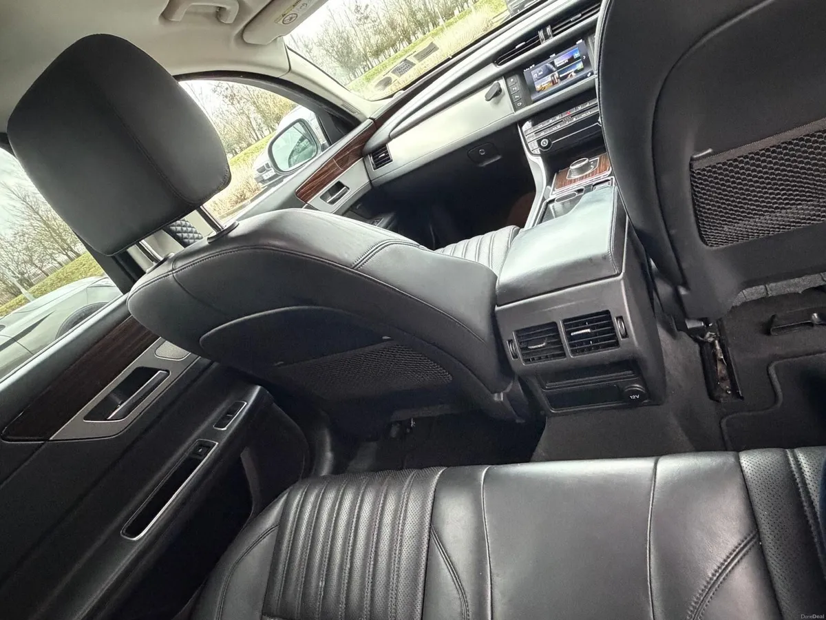 Jaguar XF 2016 - Image 3