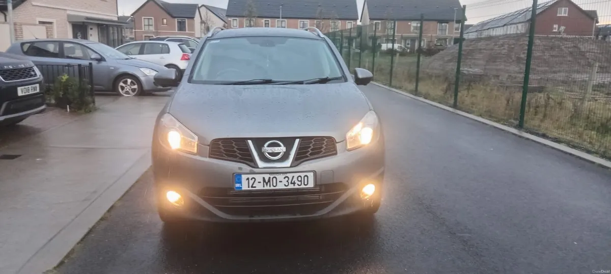 2012 Nissan qashqai +2 - Image 1