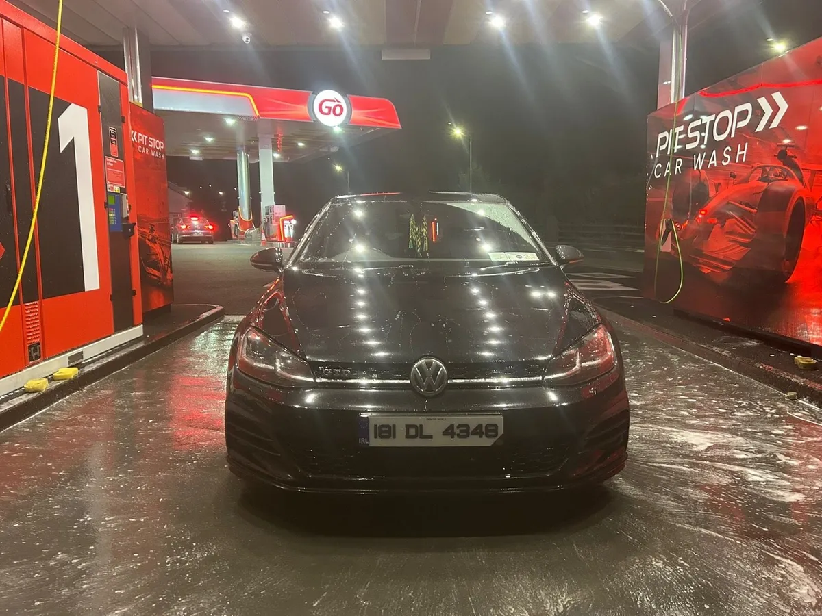 2018 Volkswagen Golf GTD - Image 3