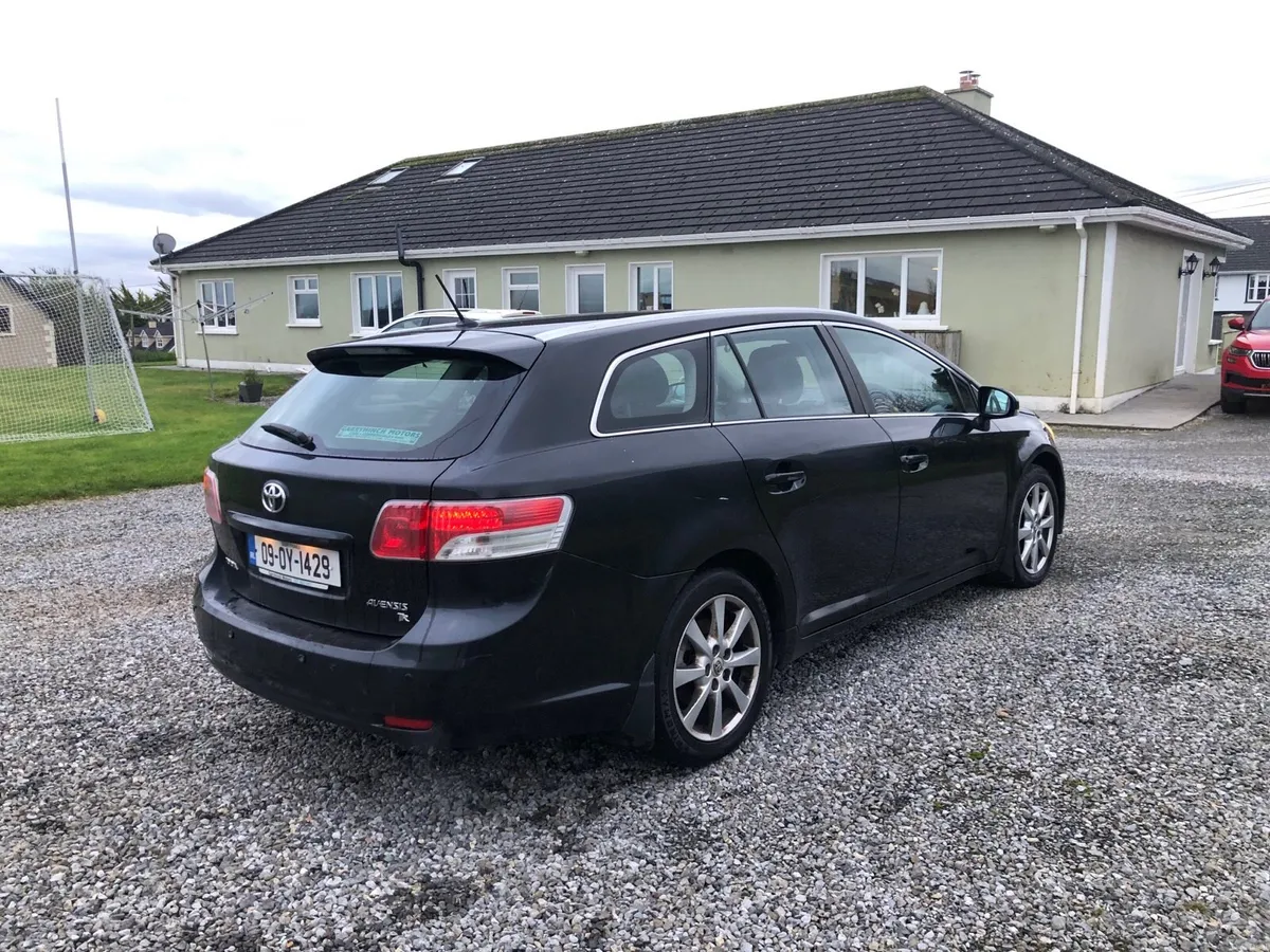 Toyota Avensis - Image 4