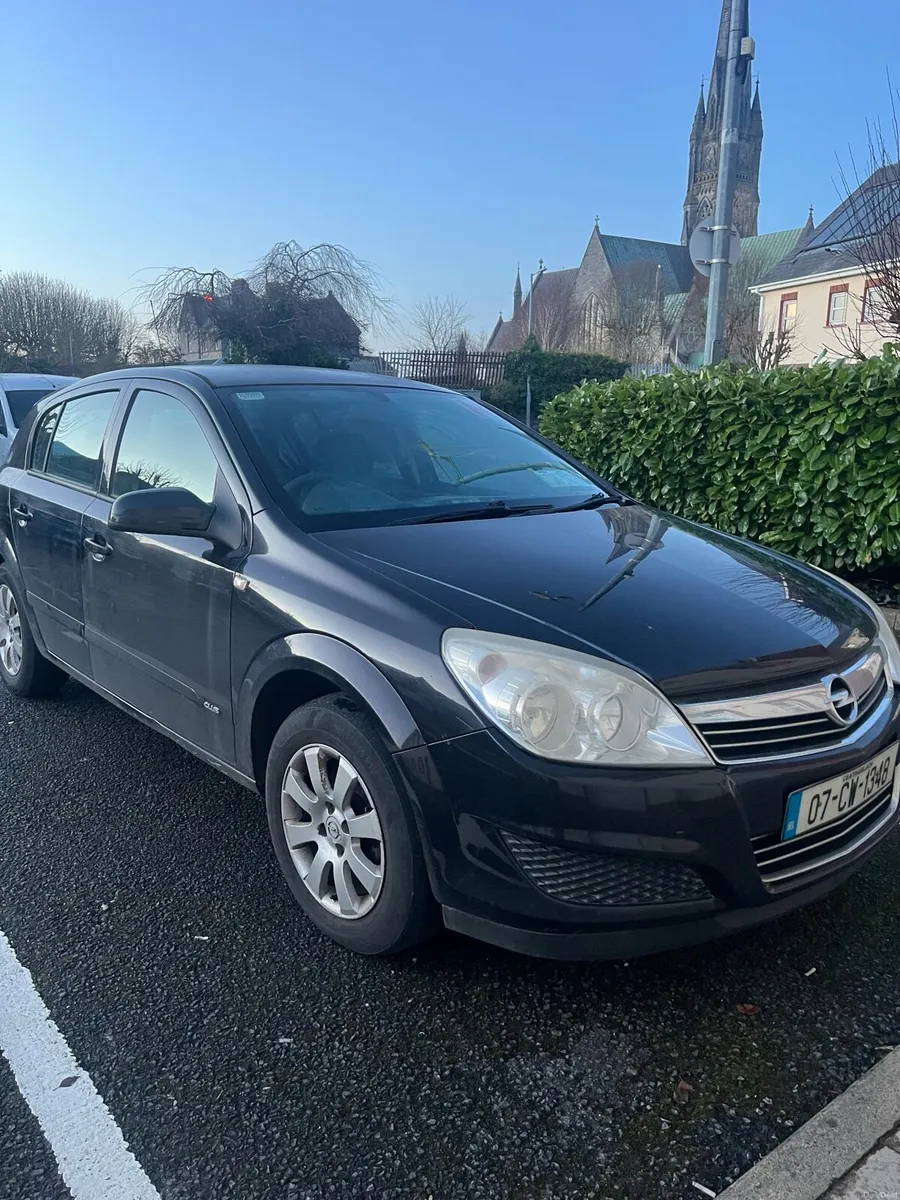 07 Opel Astra 1.4L Petrol - Image 1