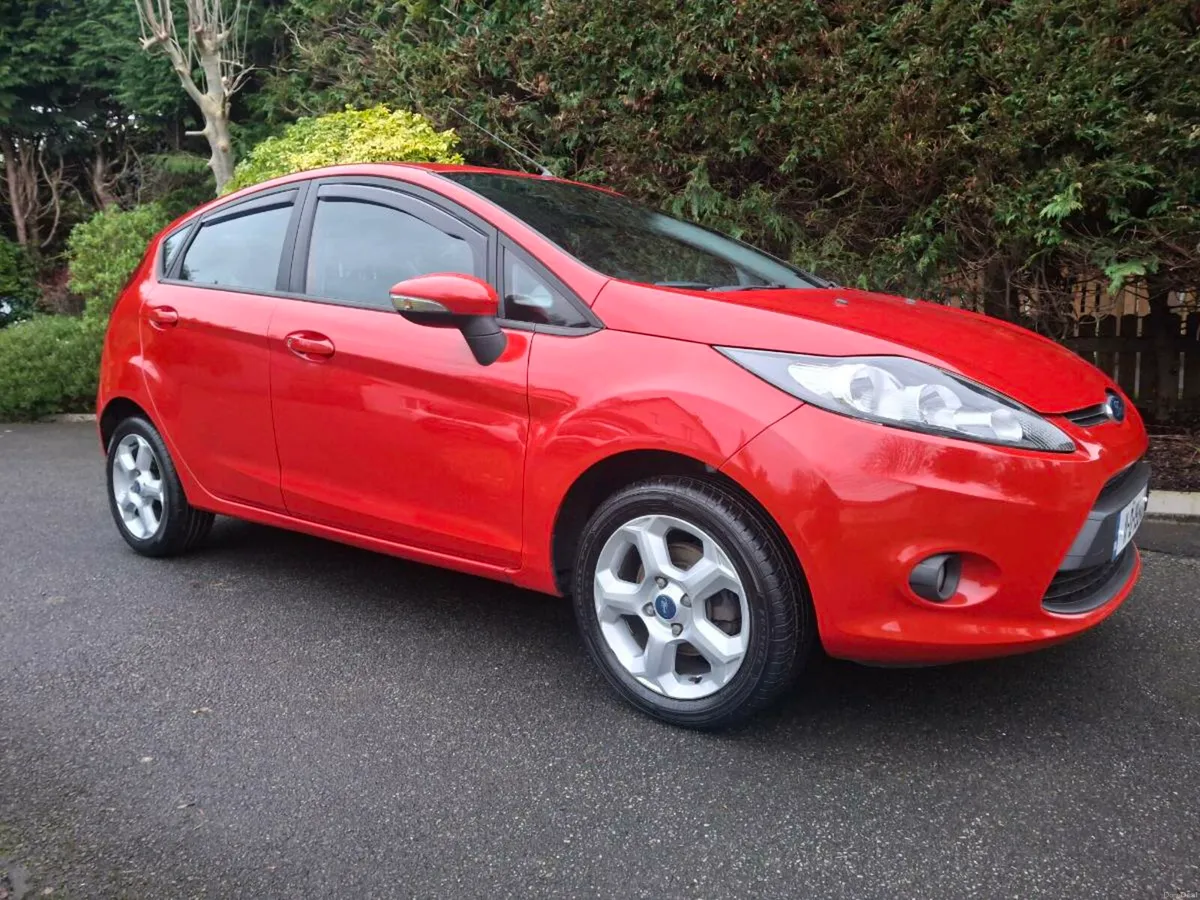 Ford Fiesta 2011 - Image 1