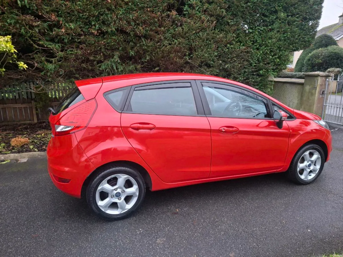 Ford Fiesta 2011 - Image 3