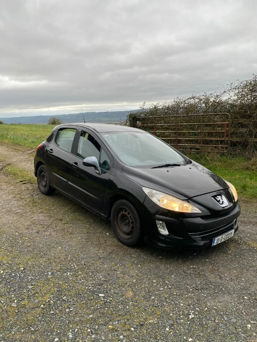 Peugeot 308 2010 - Image 2