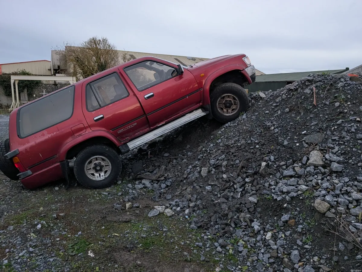 Toyota Hilux surf 1993 - Image 3