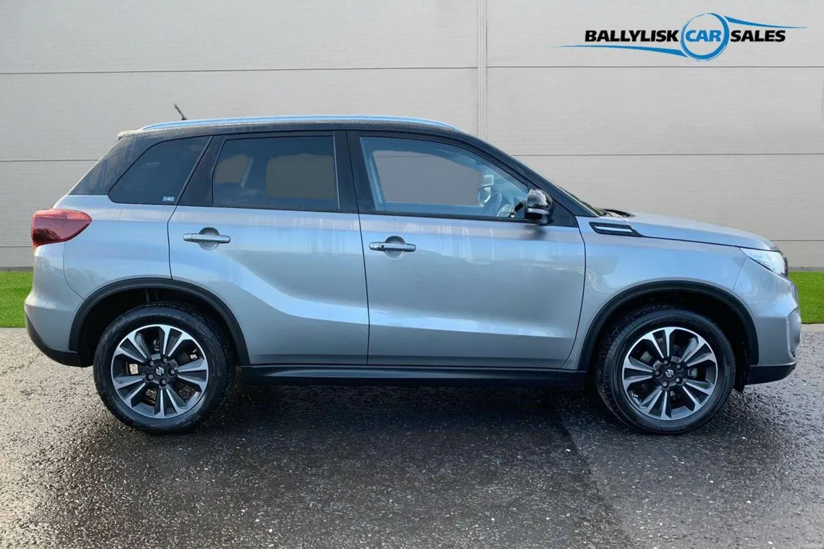 Suzuki Vitara 1.4 129PS MHEV SZ5 AllGrip 4 Wheel D - Image 3