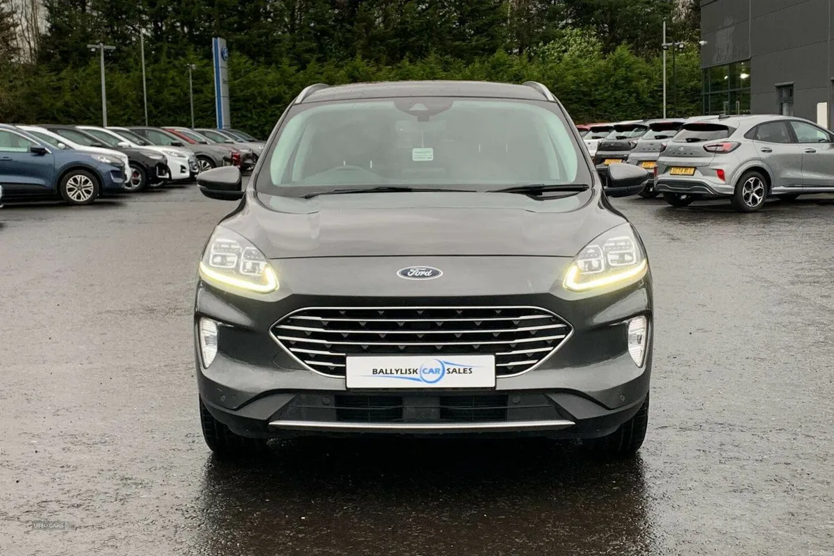 Ford Kuga 1.5 Tdci 120PS Titanium Edition in Magne - Image 4