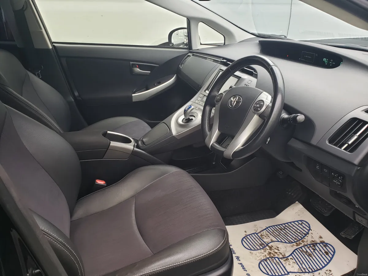 Toyota Prius 2014 - Image 3