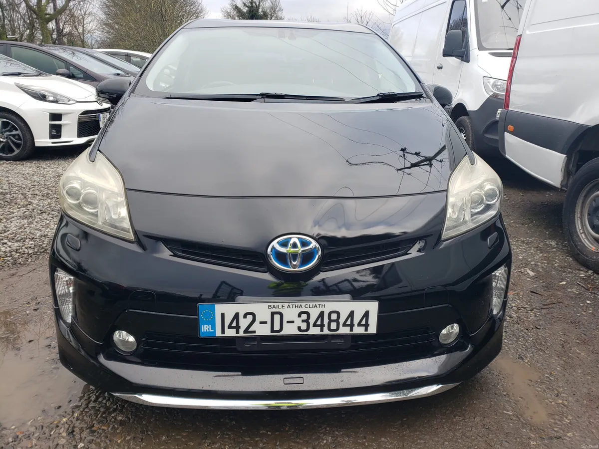 Toyota Prius 2014 - Image 2