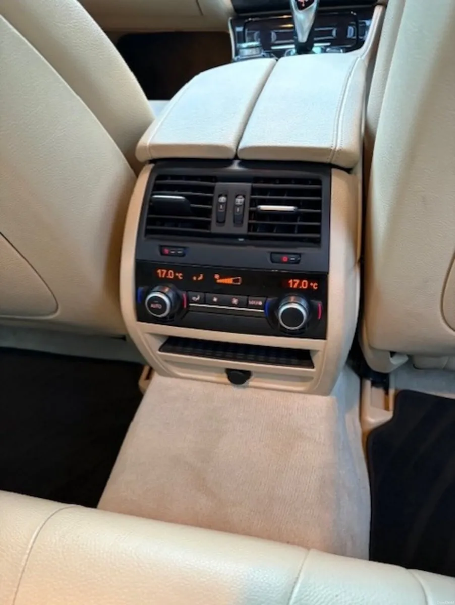 BMW 535i Saloon - Petrol 2012 (High Spec) - Image 4