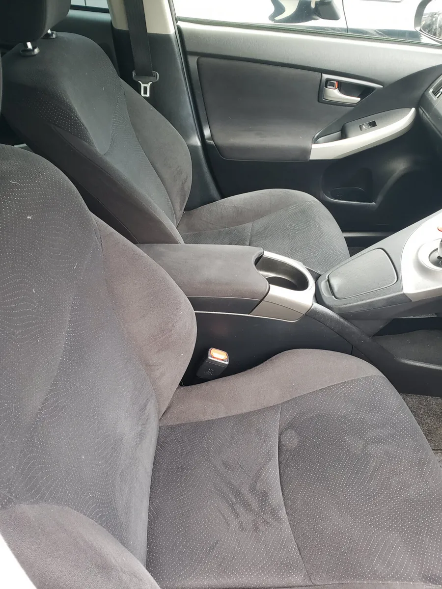 Toyota Prius 2014 - Image 4