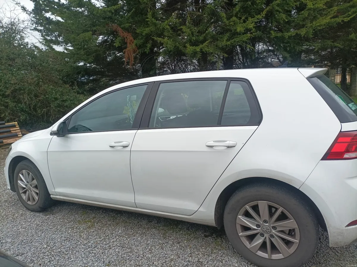 Volkswagen Golf 2021 - Image 4