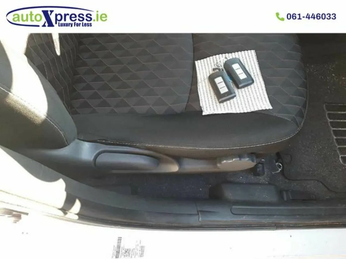 Mitsubishi Mirage 1.2 Automatic - Image 4