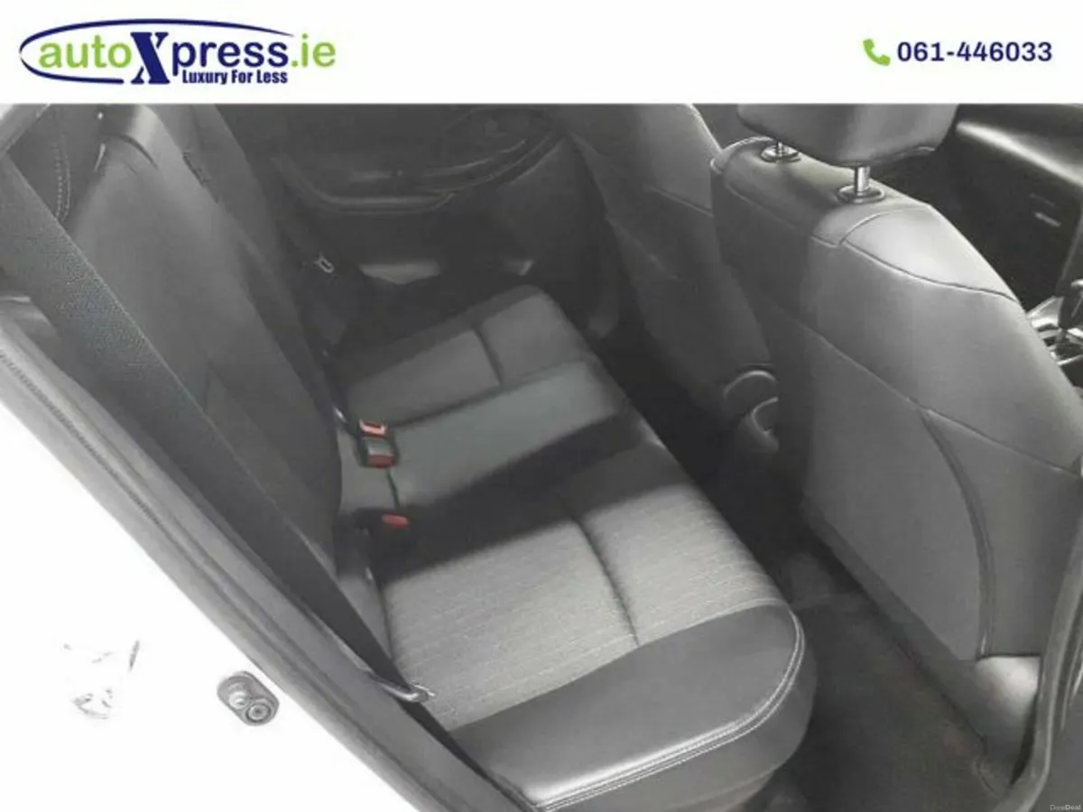 Toyota Yaris Cross HYBRID Z - Image 4