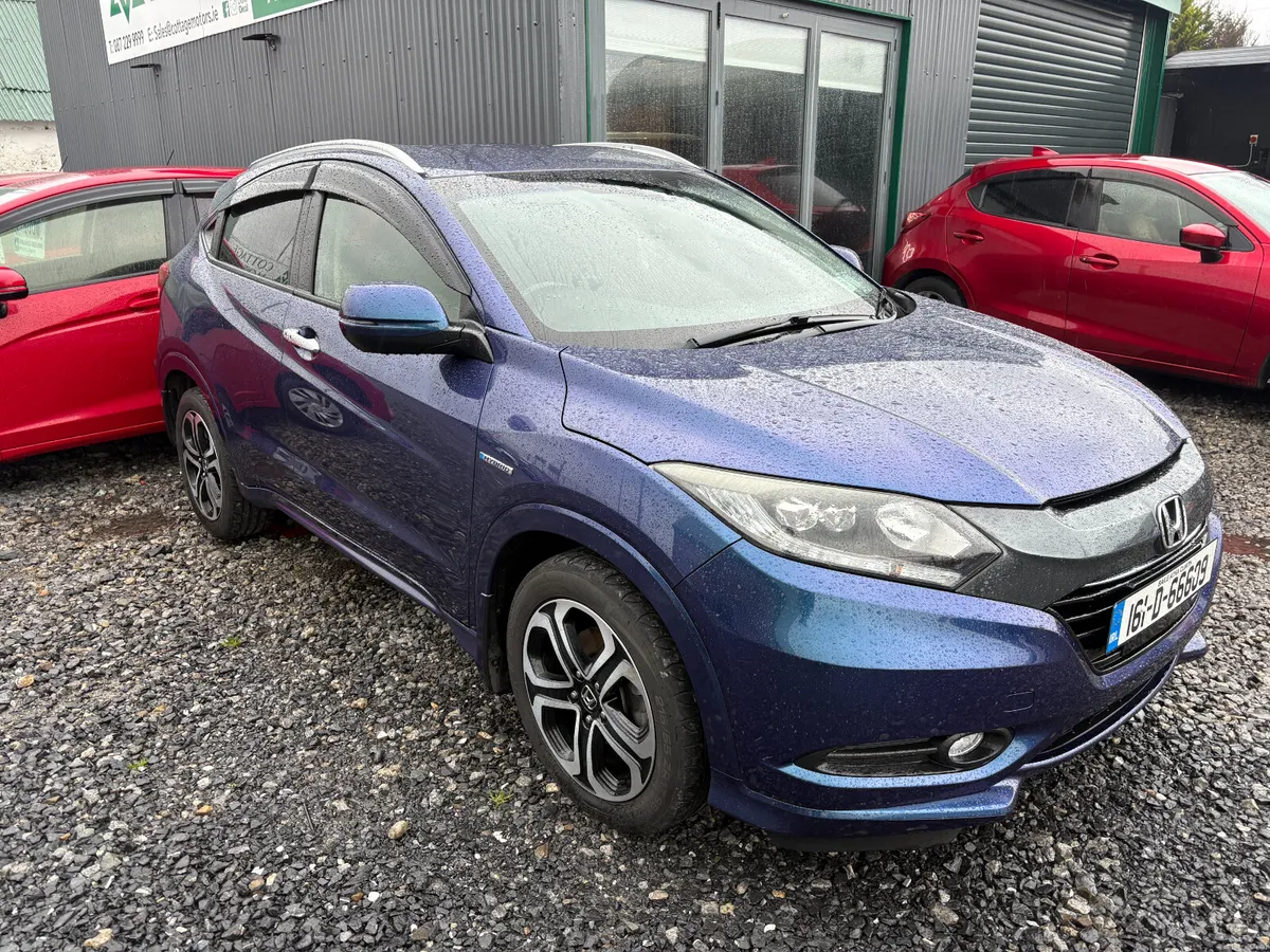 Honda Vezel 1.5 Auto Petrol Hybrid - Image 3