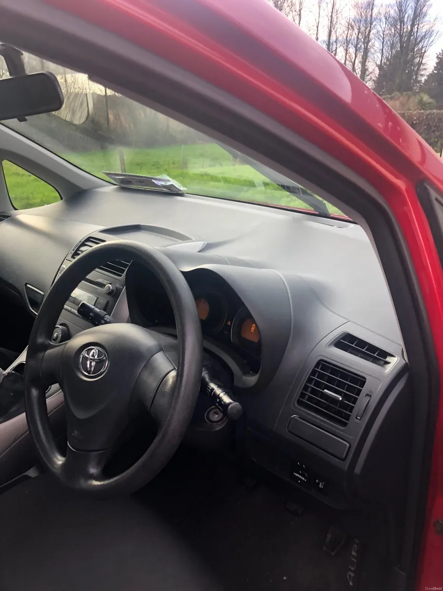 Toyota Auris 2008 - Image 1