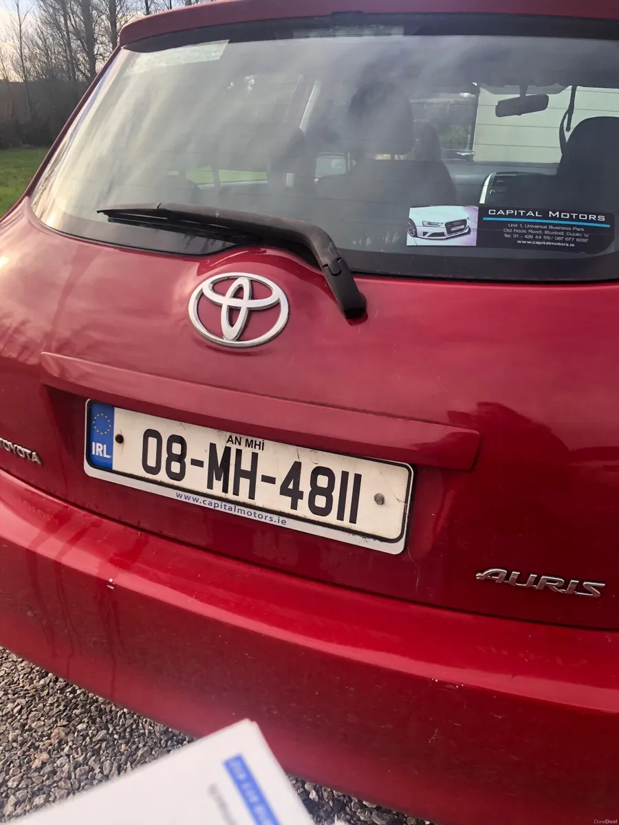 Toyota Auris 2008 - Image 2